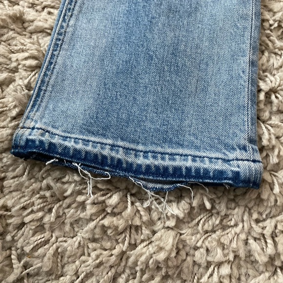 Aritzia Denim Forum - Bailey Cropped Flare - 23 - Picture 8 of 15